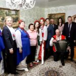 Поздравление со 100 летним юбилеем принимают жительницы Несвижщины Меркулова Зинанда Павловна и Лукьянова Антонина Михайловна